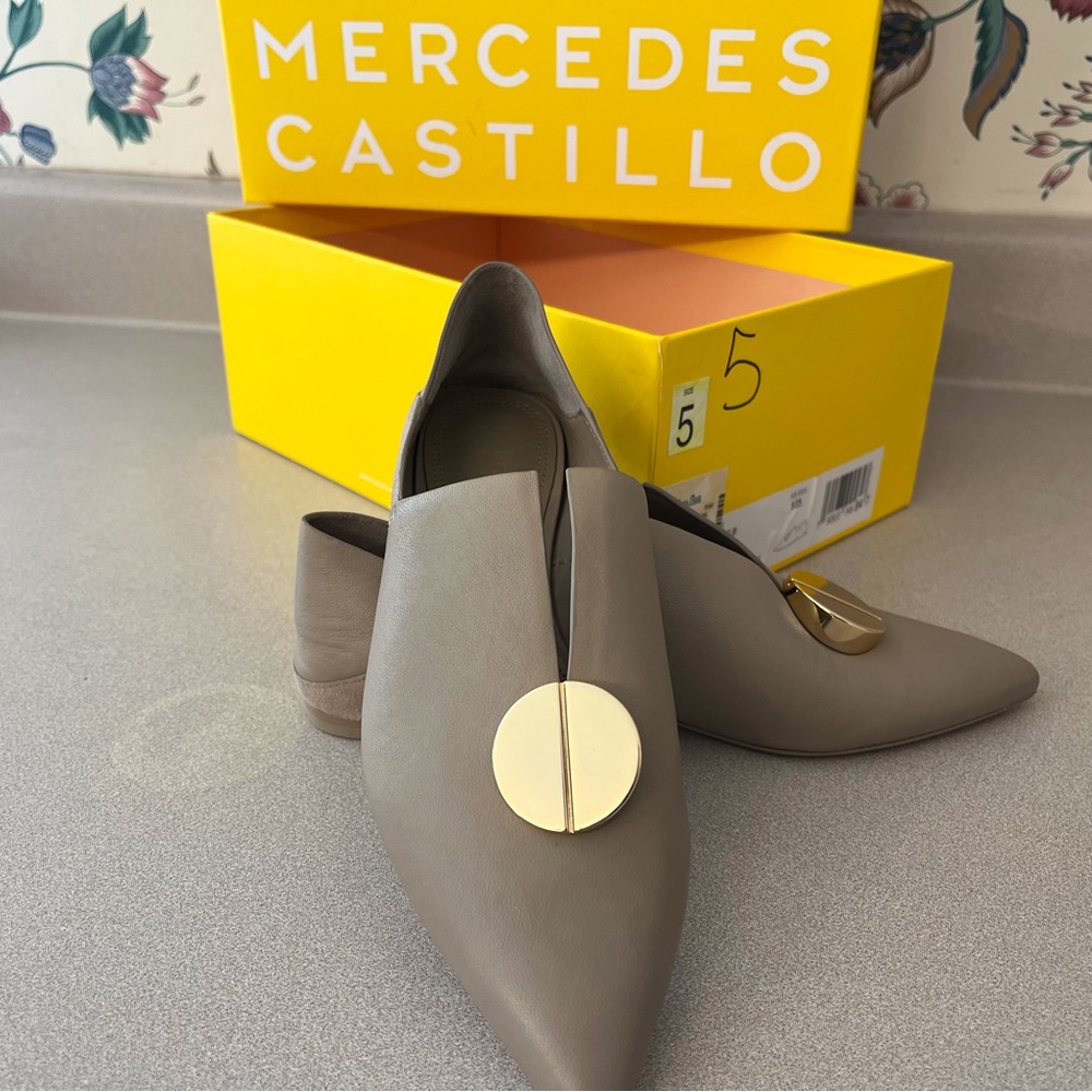 Mercedes Castillo Grey Powder Silk Nappa Leather Size 5/35